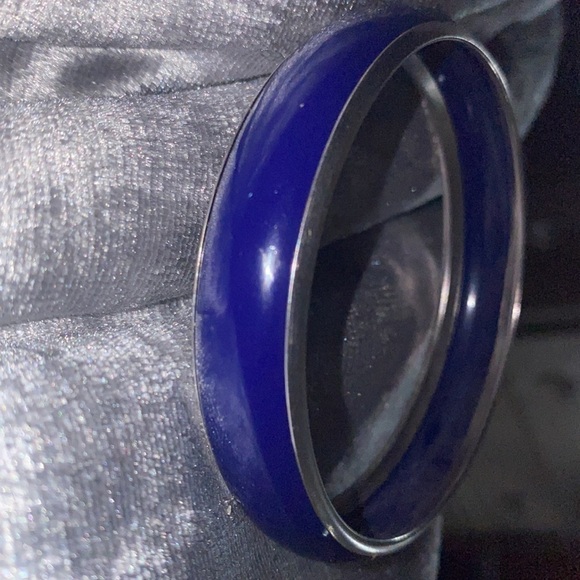 Vintage  Navy blue silver tone trim bangle bracelet - Picture 7 of 7